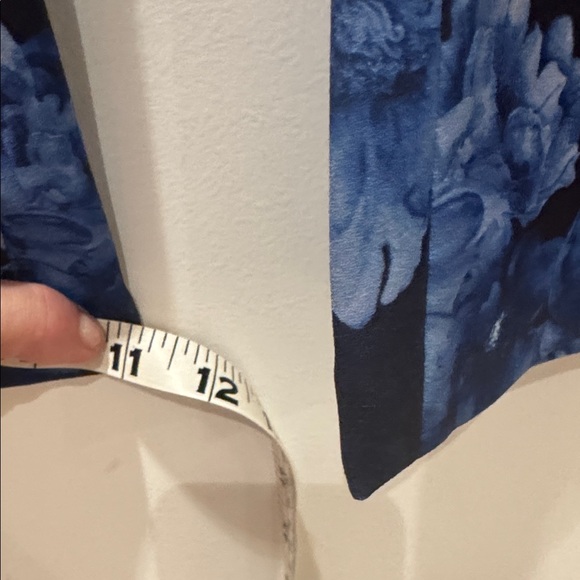 Alice + Olivia Blue Floral Pants. Size 12. - Picture 9 of 12